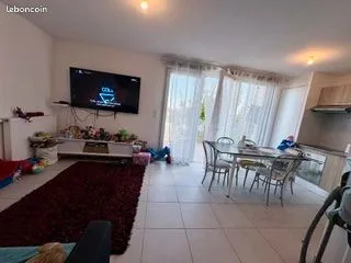 Appartement T3 terrasse et parking Aussonne