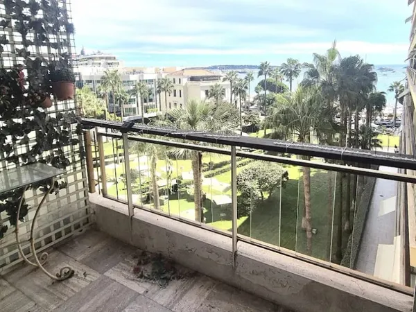 Appartement 4 pièces 165 m²
