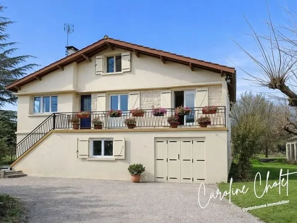 Maison 9 pièces 180 m²