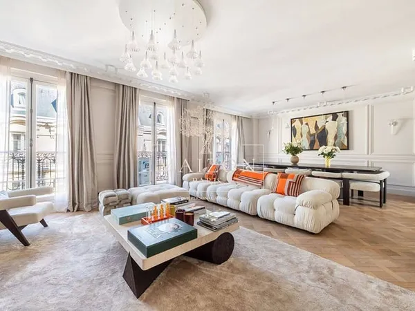 Appartement 5 pièces 170 m²