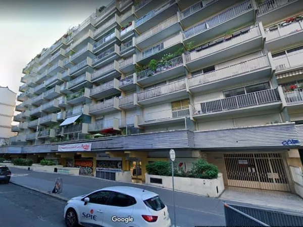 Garage/Parking