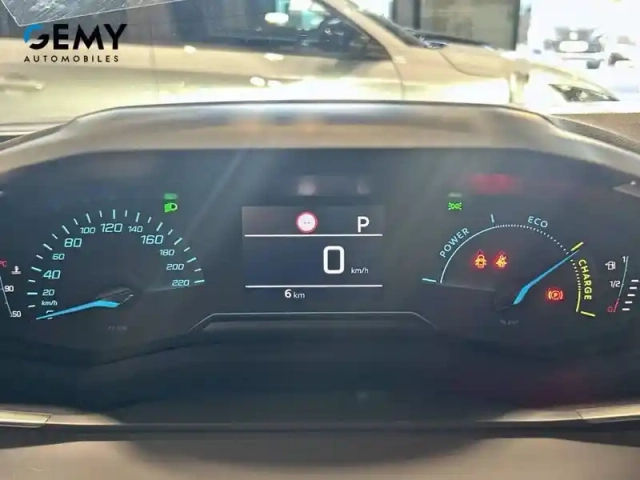 Peugeot 2008 hybrid 110 e-dcs6 — photo 14