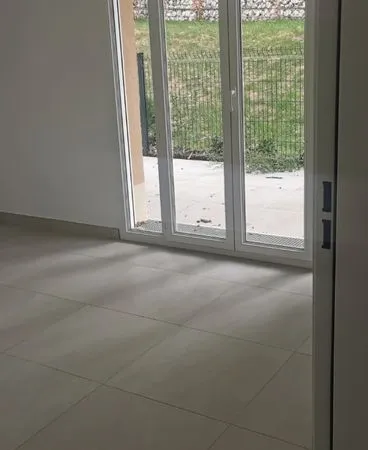 2 cabinets de 15 m2 à Osny