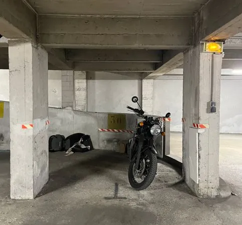 Location place parking moto/scooter paris 7ème
