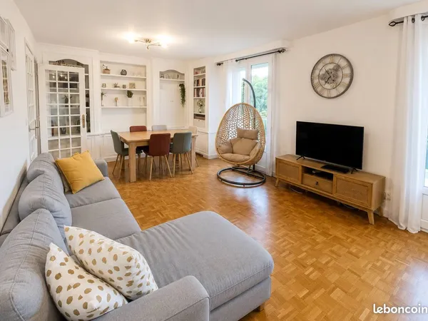 Grand appartement meublé T5 de 100 m² avec balcon et parking - Valence