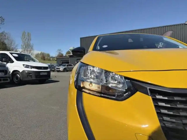 Peugeot 208 puretech 75 s&amp;s bvm5 like — photo 14