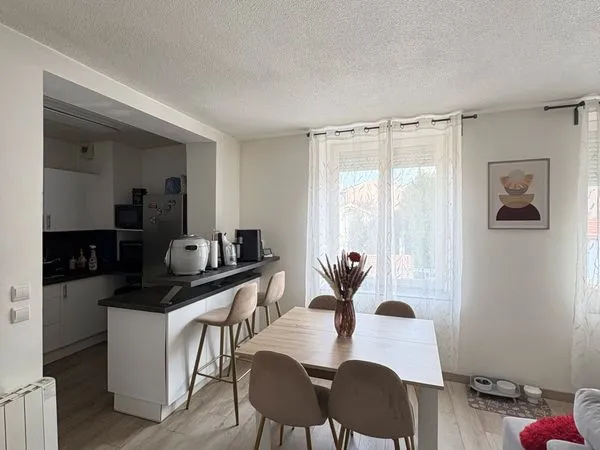 Appartement T3 de 56 m 2 / Valbenoite
