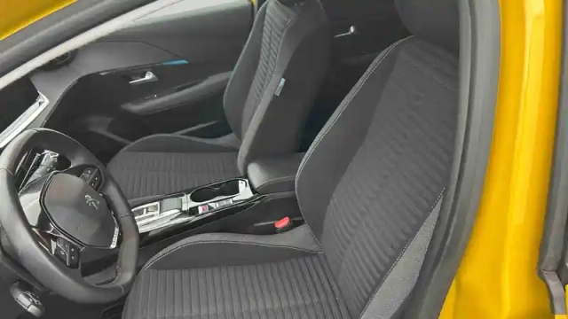 Peugeot 208 electrique 50 kwh 136ch — photo 101