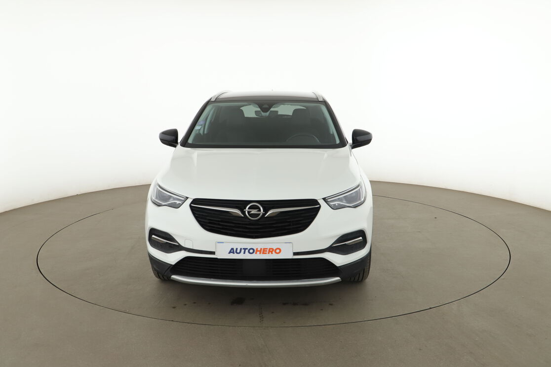 Opel Grandland X 1.6 Hybrid Elite Auto — photo 8