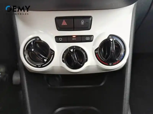 Peugeot 208 puretech 68ch bvm5 — photo 17