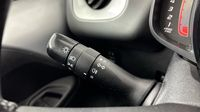 Toyota Aygo 1.0 VVT-i 72ch x-play x-app 5p MC18 — photo 27