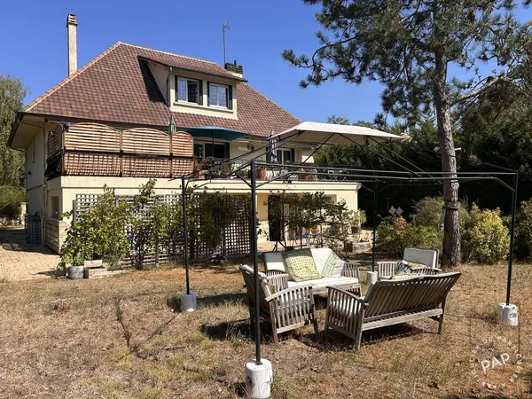 Maison 7 pièces 272 m²