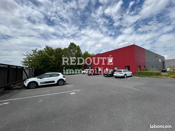 Local industriel 295 m²