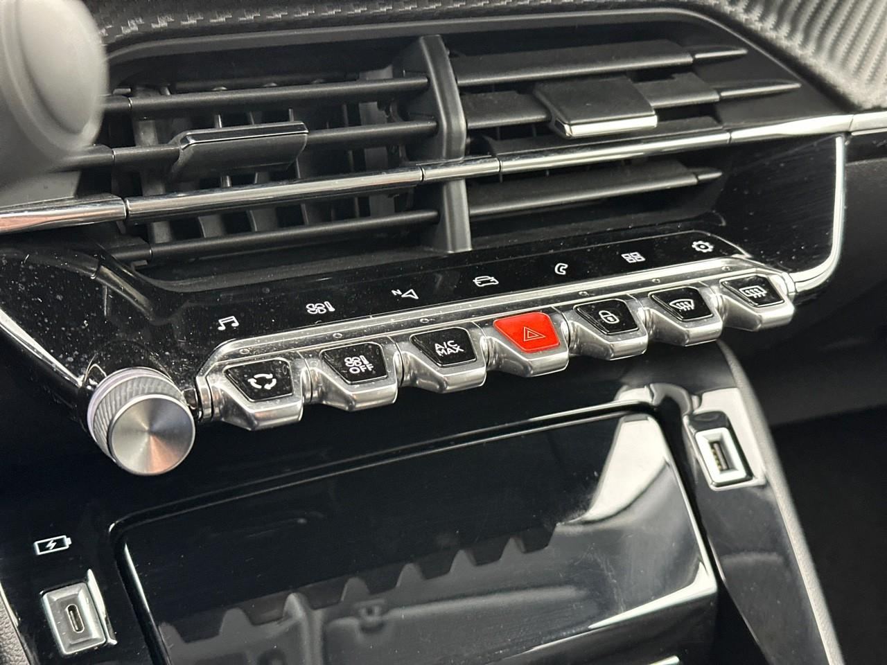 Peugeot 208 puretech 100 s&s eat8 style — photo 29