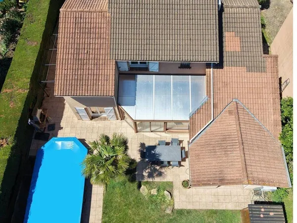 Maison de plain-pied 7 pièces 160 m²