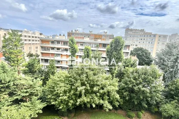Studio 1 pièce 25 m²