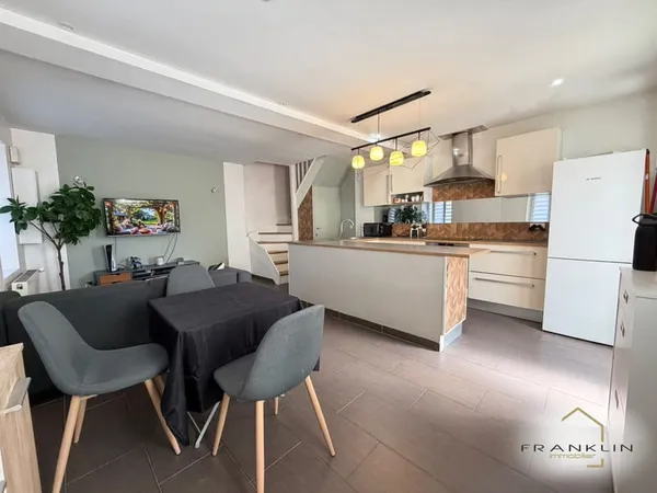 Claye-Souilly - Maison de ville - 68 m2 habitables - 2 chamb