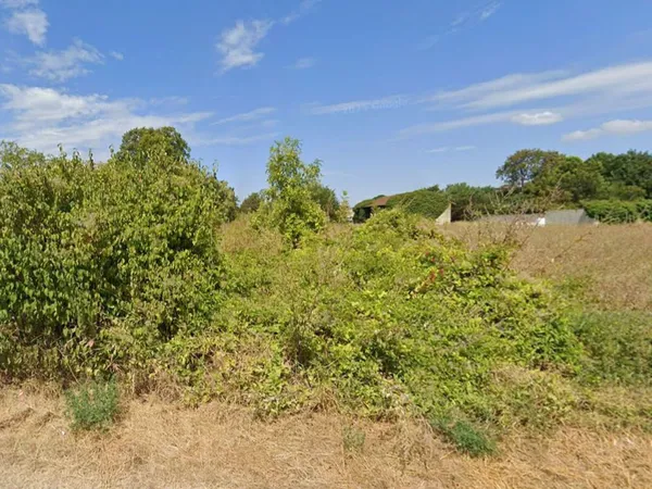 Terrain a bâtir avec CCMI a chabeuil 691m2 à 175000€