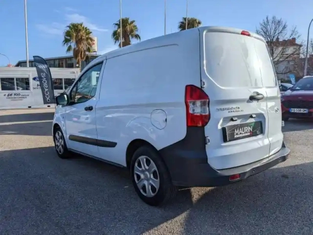 Ford Transit Courier 1.0e 100ch stop&amp;start trend — photo 16