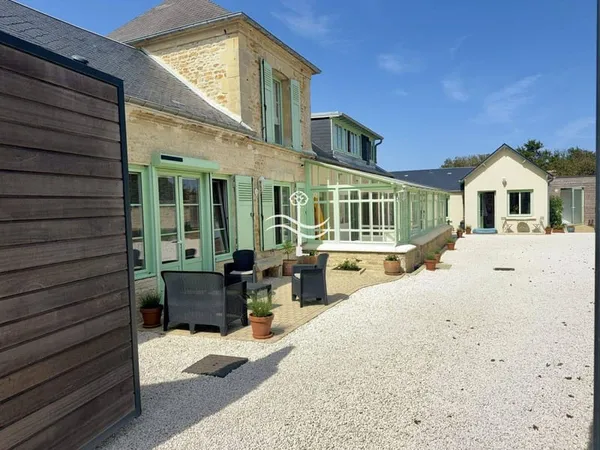 Maison 7 pièces 226 m²