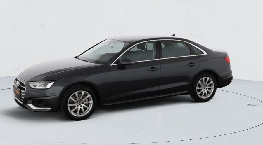 Audi A4 — photo 2