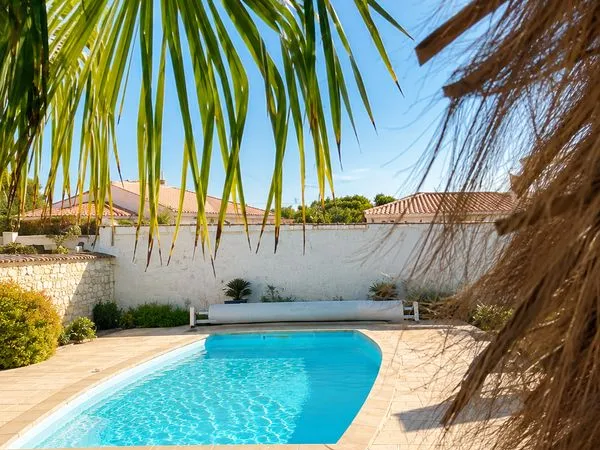 Maison familiale 6 pièces 223 m²