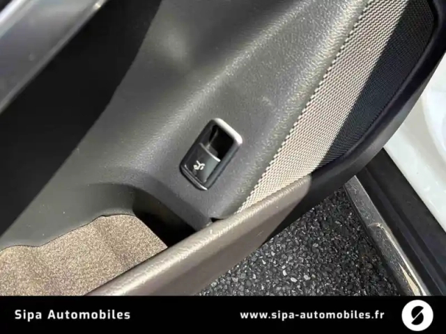 Mercedes Gla 200 7-g dct — photo 24