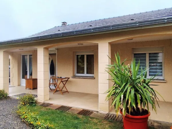 Plain-pied en parfait état - 86 m² - Hirson - Posez vos valises !