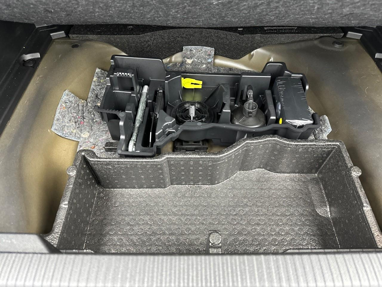 Peugeot 2008 puretech 130 s&s eat8 style — photo 35