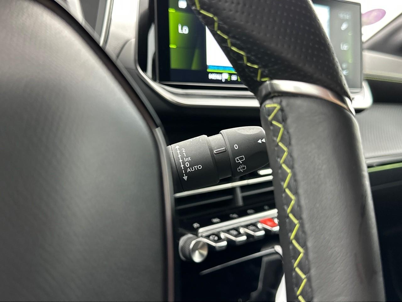 Peugeot 208 puretech 100 s&s bvm6 gt pack — photo 21