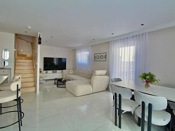 Maison 5 pièces 90 m²