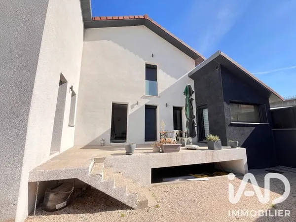 Maison 7 pièces 183 m²