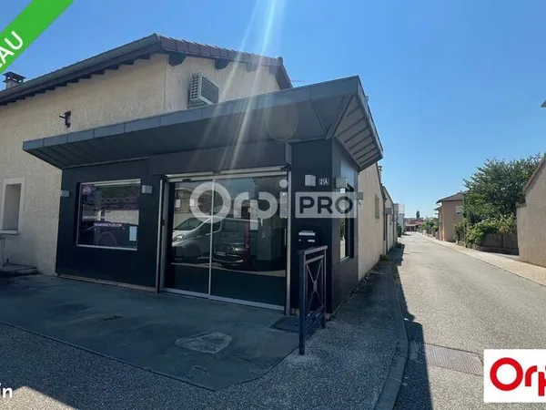 Local commercial 155 m²