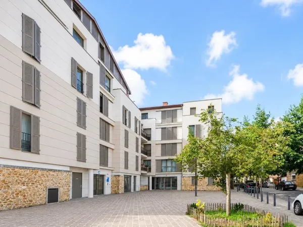 Studio de 1 pièce de 24 m² situé à Chaville