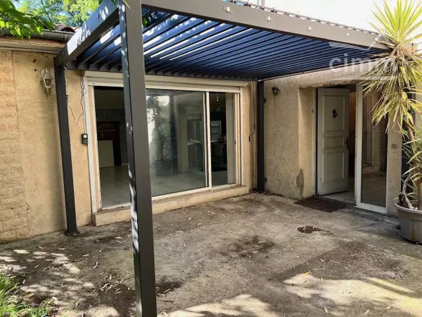 MAISON A RENOVER QUARTIER CHATEAUVERT