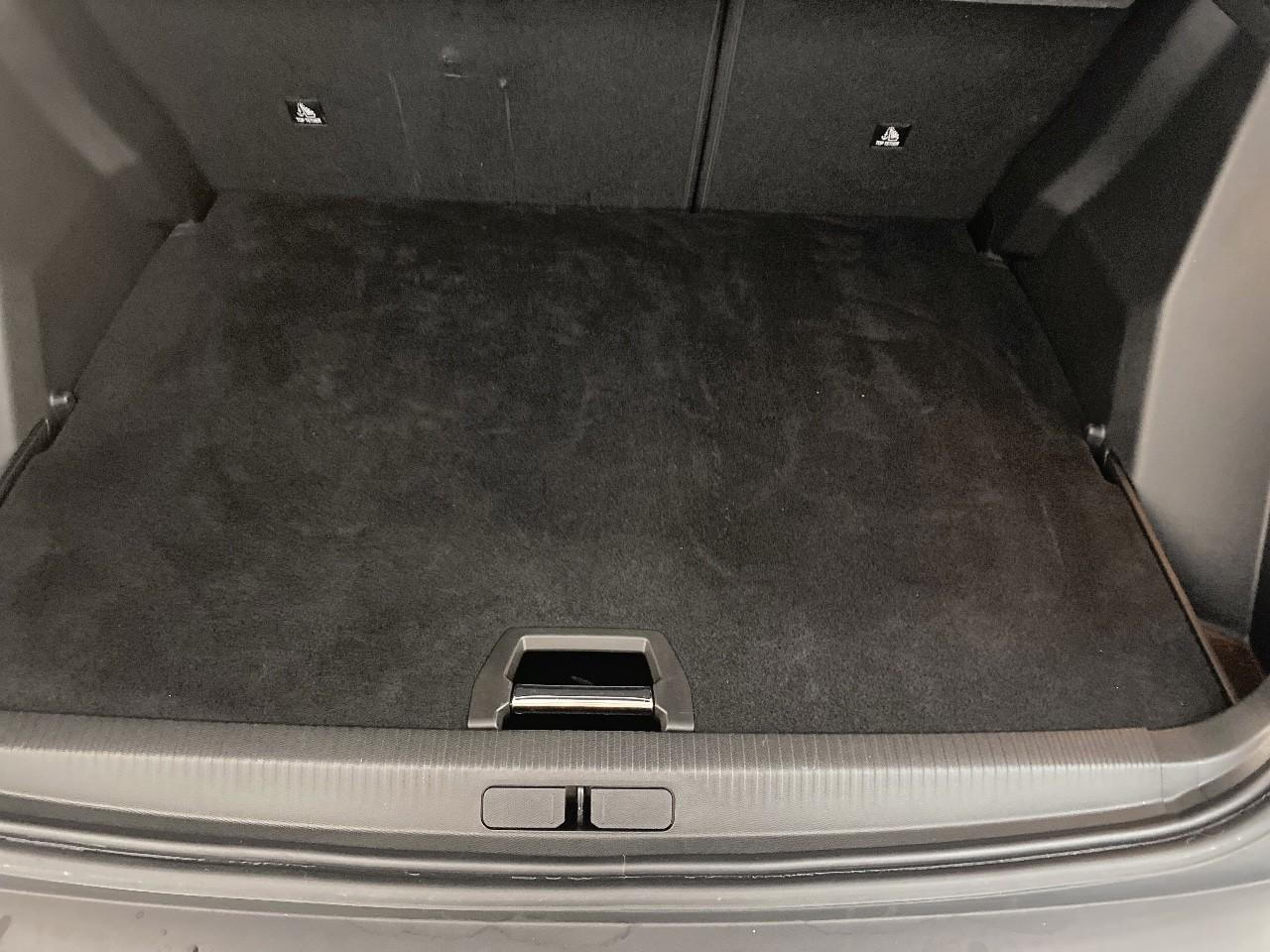 Peugeot 2008 electrique 156 ch 54 kwh gt — photo 6
