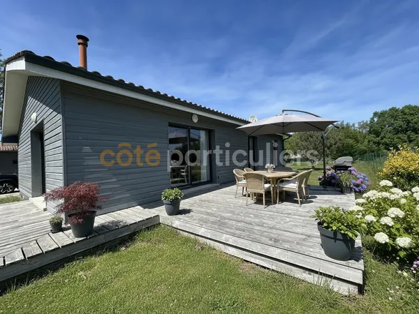 SAINT-VIVIEN, Maison de plain pied d'environ 92 m2 ( 3 chambres ), Garage, 994 M2 de terrain