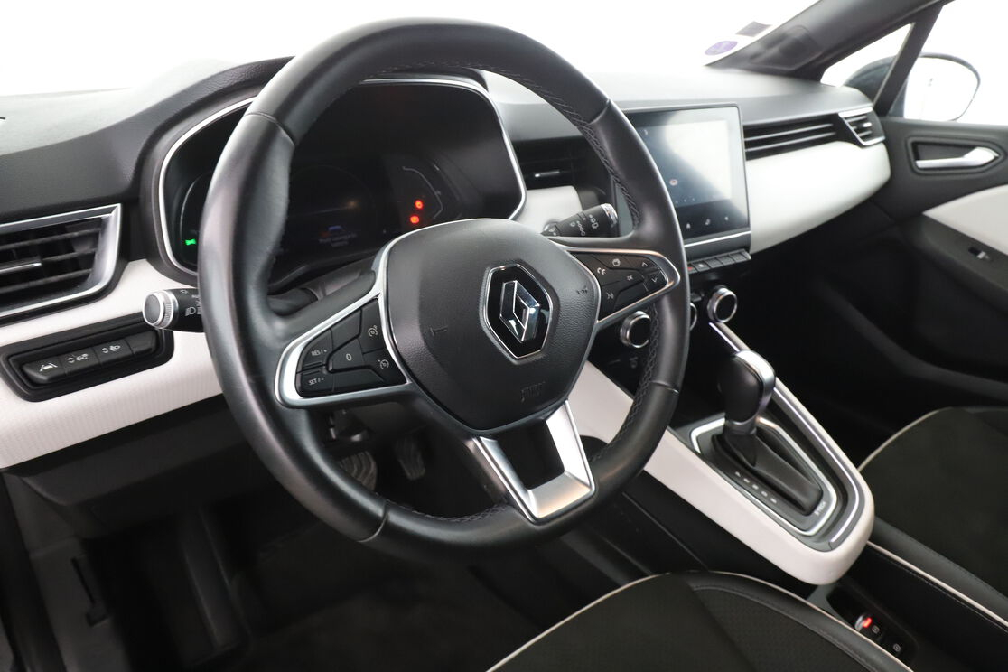 Renault Clio 1.6 E-Tech Intens — photo 10