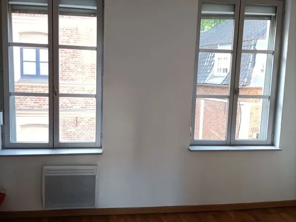 Studio très lumineux