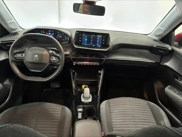 Peugeot 208 e- 136ch style — photo 15