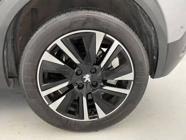 Peugeot 2008 puretech 130 s&amp;s eat8 — photo 16