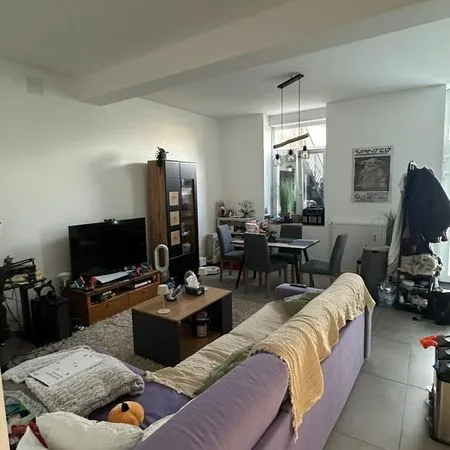 MERTEN - F3 rénové de 64 m² avec grande pièce de vie & entrée privative ✨