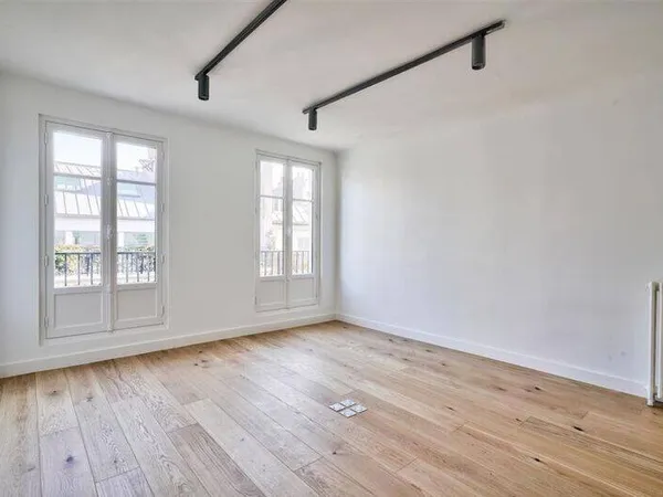 Bureaux 339 m²