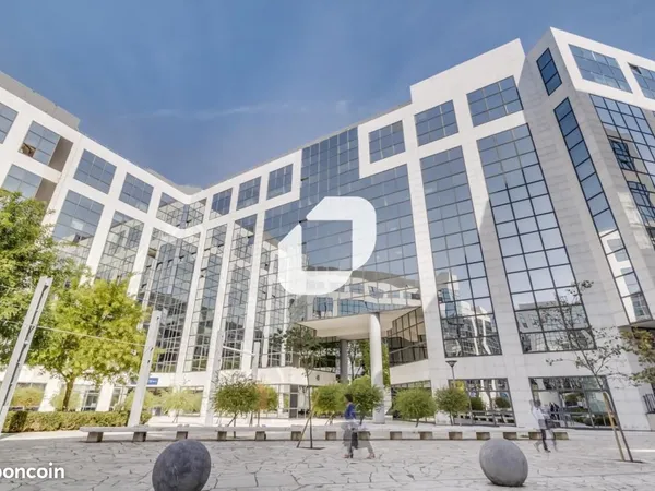 Bureaux 713 m²