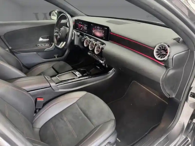 Mercedes Classe A 200 d amg line — photo 11