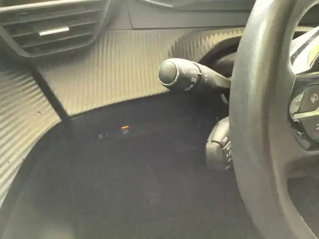 Peugeot 208 puretech 100 s&amp;s bvm6 — photo 22