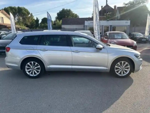 Volkswagen Passat sw 2.0 tdi evo 150ch lounge dsg7 8cv — photo 4