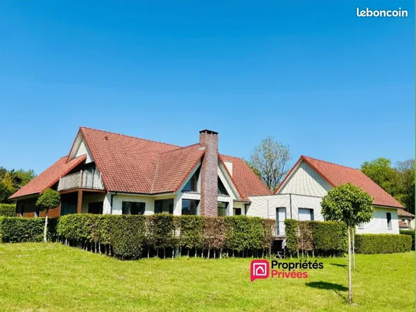 Villa 8 pièces 280 m²
