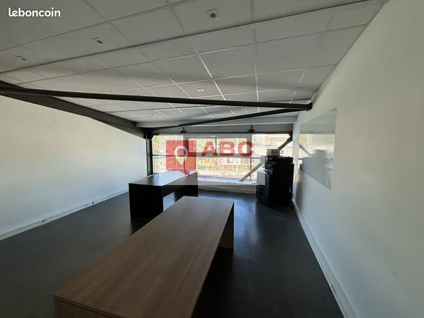 Bureaux 33 m² JACOU