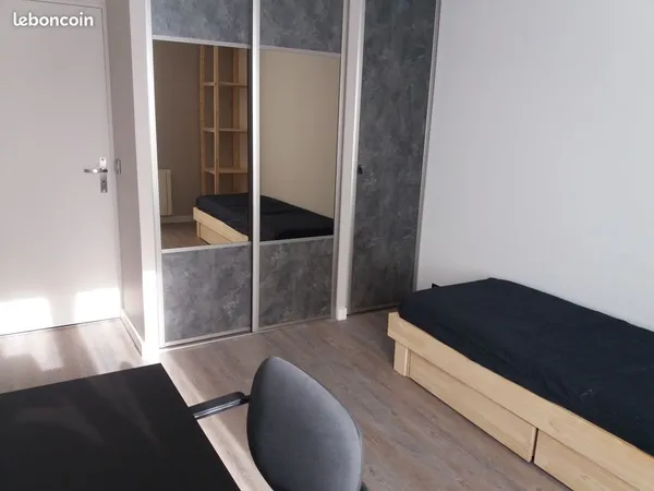 Bail 5 mois : Nov 2026 au Mars 2027 - Chambre meublée dans appartement rénové